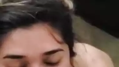 Beautiful Pakistani girl taking cum in mouth