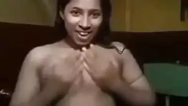 Indian XXX sexy girl shows her naked big boobs on cam
