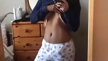 Desi cute girl selfie video capture
