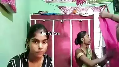 Today Exclusive- Desi Four Some Village Girls Cam Show