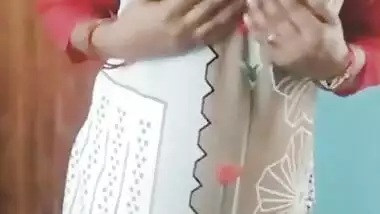 New Mami Meri Ghar Aayi Mene Usko Ptake Nude Open Video