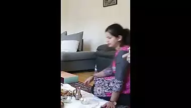 Desi Girl Deep Cleavage and Hot Leggins getting down from BUTT