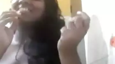 Lankan Aunty on video call