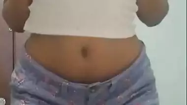 Desi cute girl fingering pussy selfie cam video-2