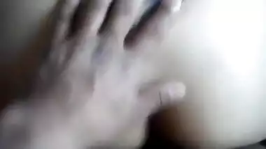 Juicy Indian girl sucking her boyfriend cock...