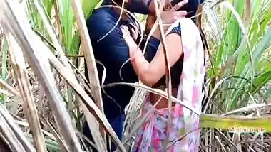 A couple fucks outdoors on the sugarcane farm