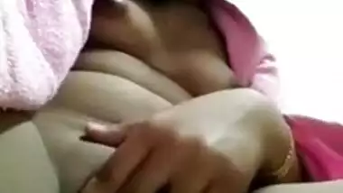 Guwahati Girl Showing pussy